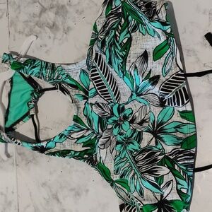 Women's M  Mossimo Swim/Halter Top